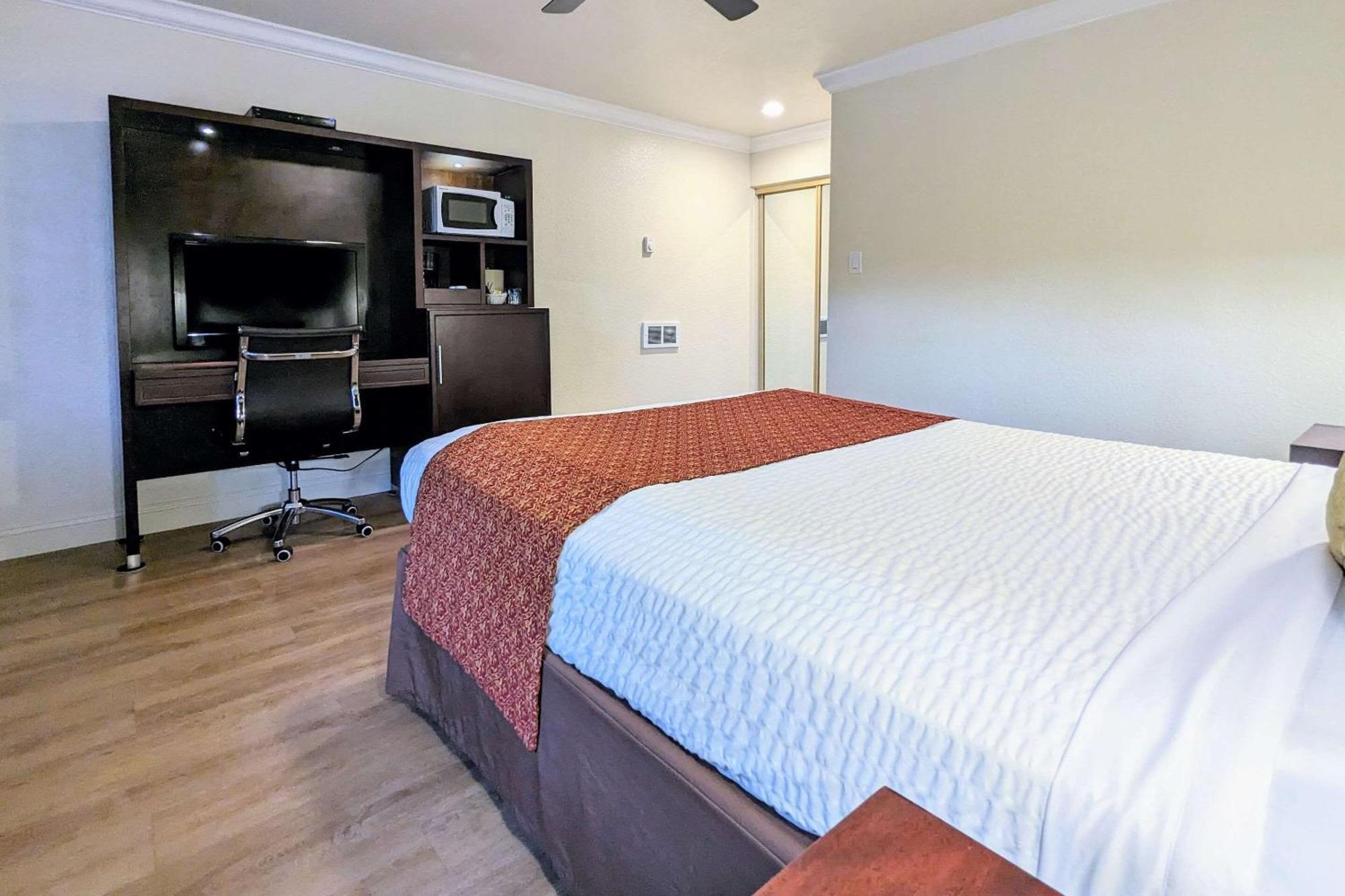 Clarion Collection Wilkie'S Inn Pacific Grove - Monterey Екстериор снимка