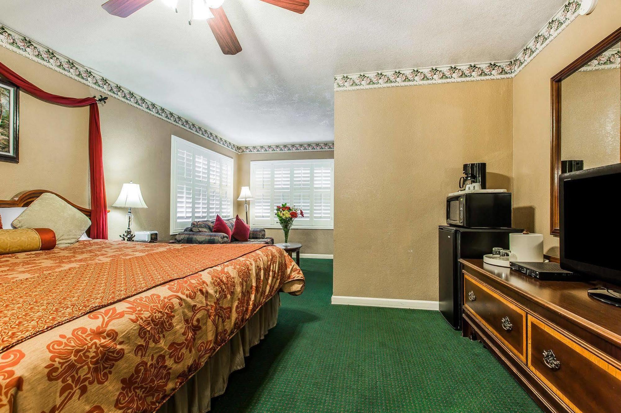 Clarion Collection Wilkie'S Inn Pacific Grove - Monterey Екстериор снимка