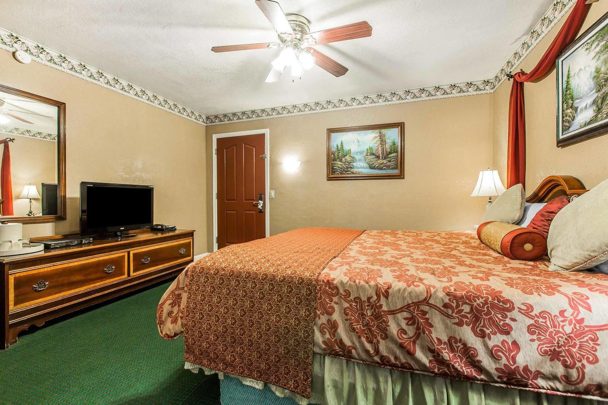 Clarion Collection Wilkie'S Inn Pacific Grove - Monterey Екстериор снимка
